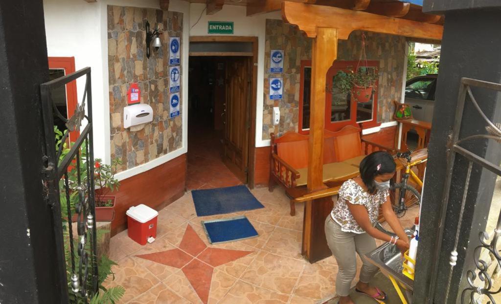 Casa Cultural Mindo Hotel Екстериор снимка